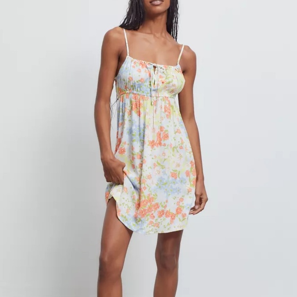 NWT Billabong Floral Mini Slip Dress Size Medium